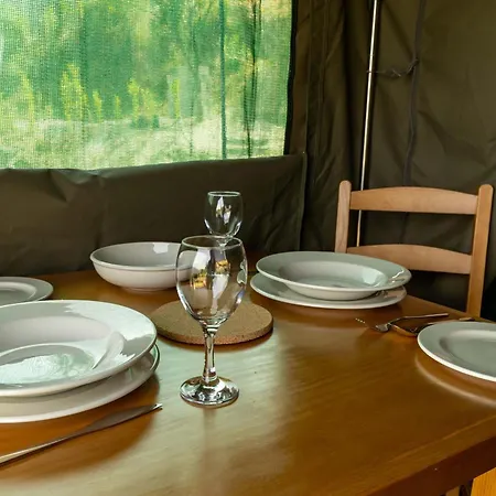 Luksusowy namiot Safari Glamping Portugal Parrot Ventosa (Braga)