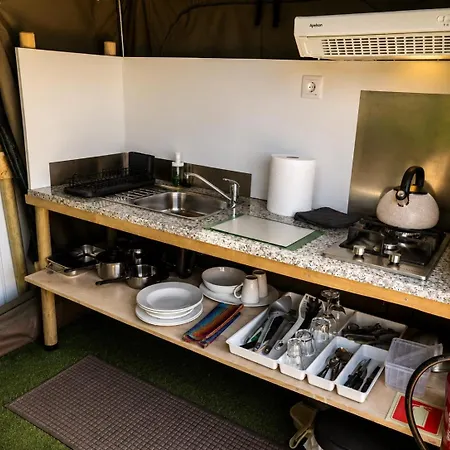Safari Glamping Portugal Parrot 럭셔리텐트