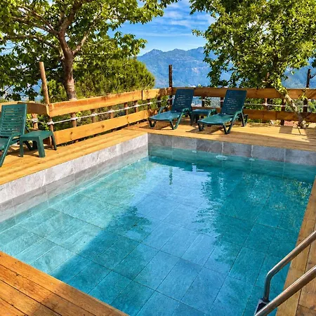 Safari Glamping Portugal Parrot 럭셔리텐트